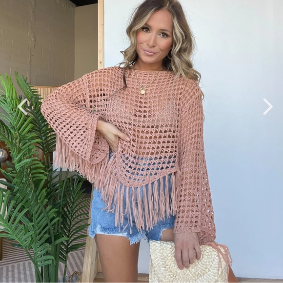 NWOT High end Boutique fringe top - Picture 3 of 8